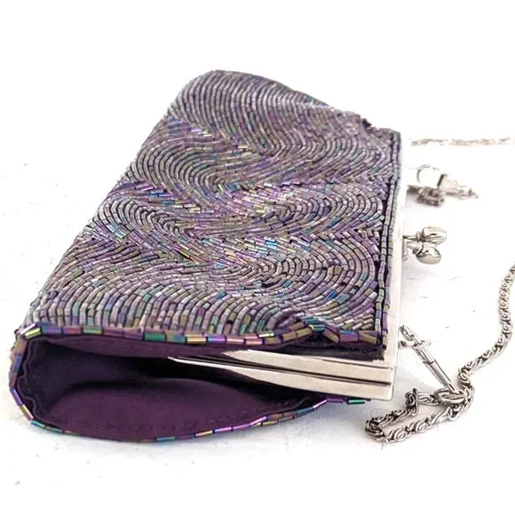 Valerie Stevens Cute Beaded Hinged Clutch Purse w shoulder chain - Picture 2 of 8